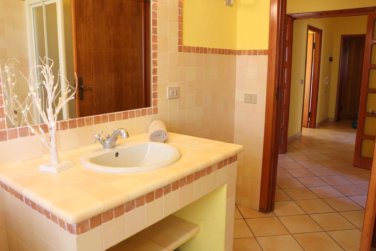 Residence Ponente Santa Teresa Gallura Ngoại thất bức ảnh